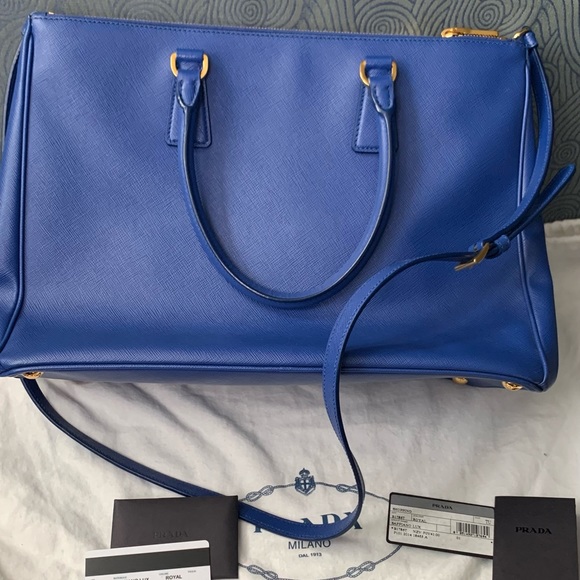 Prada Blue leather Lux Saffiano Handbag Satchel - Picture 2 of 9